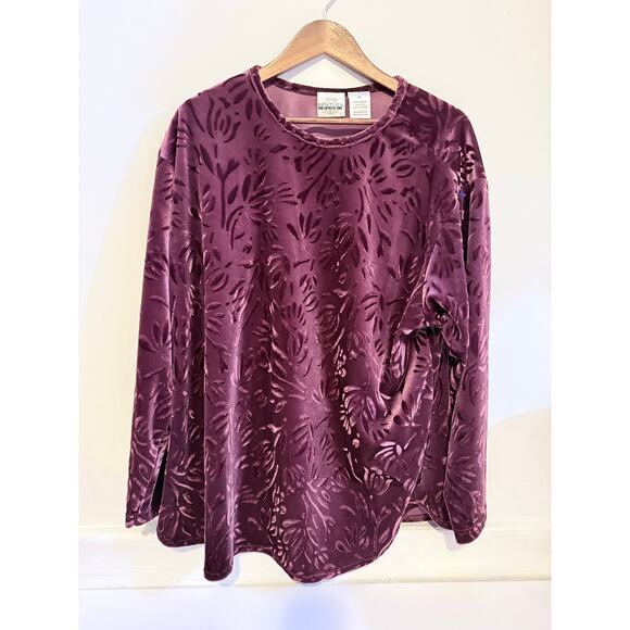 Bentley Plus 2XL Purple Velvet Long Sleeve Top with a Floral Pattern - Picture 3 of 7